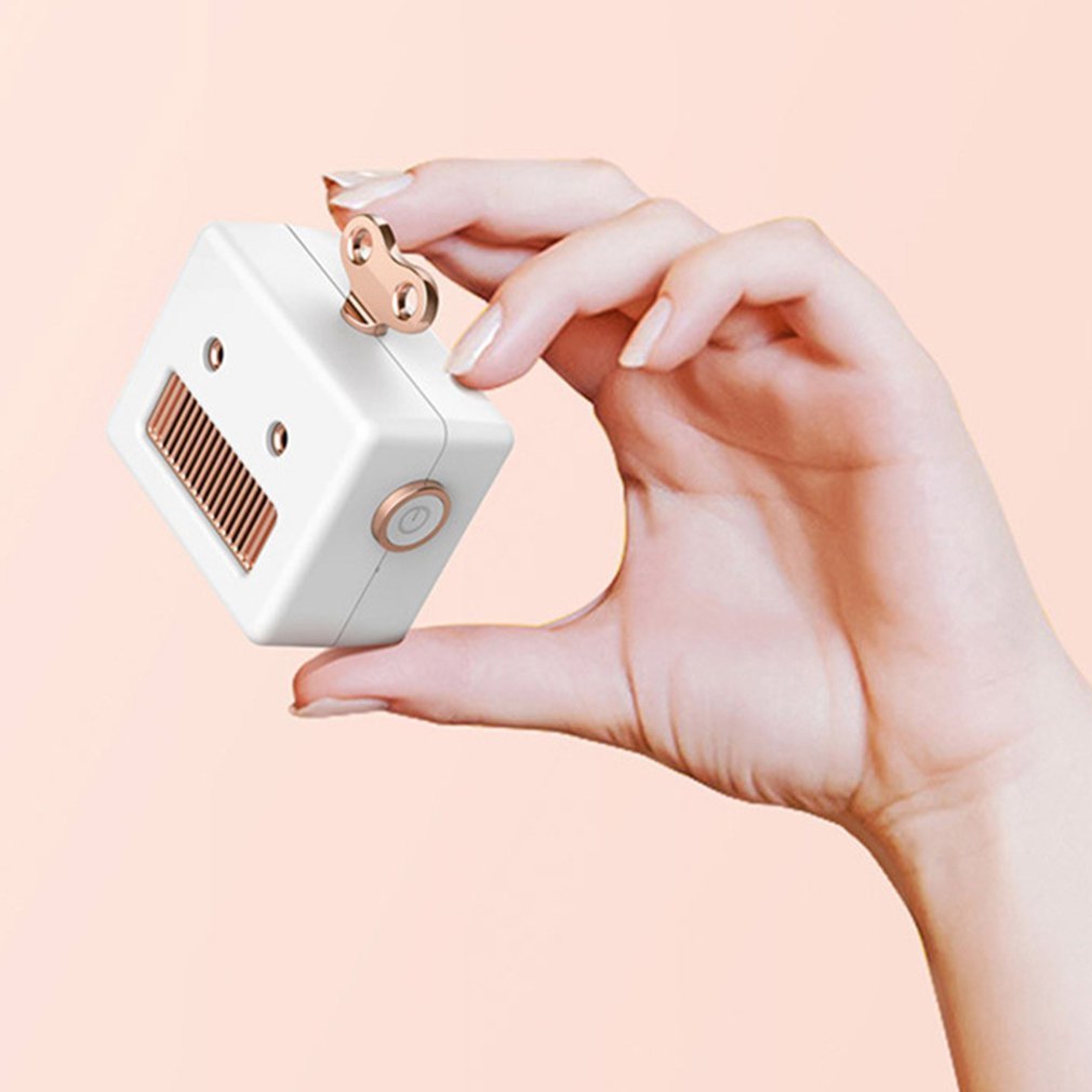 Retro Robot Mini Bluetooth Speaker