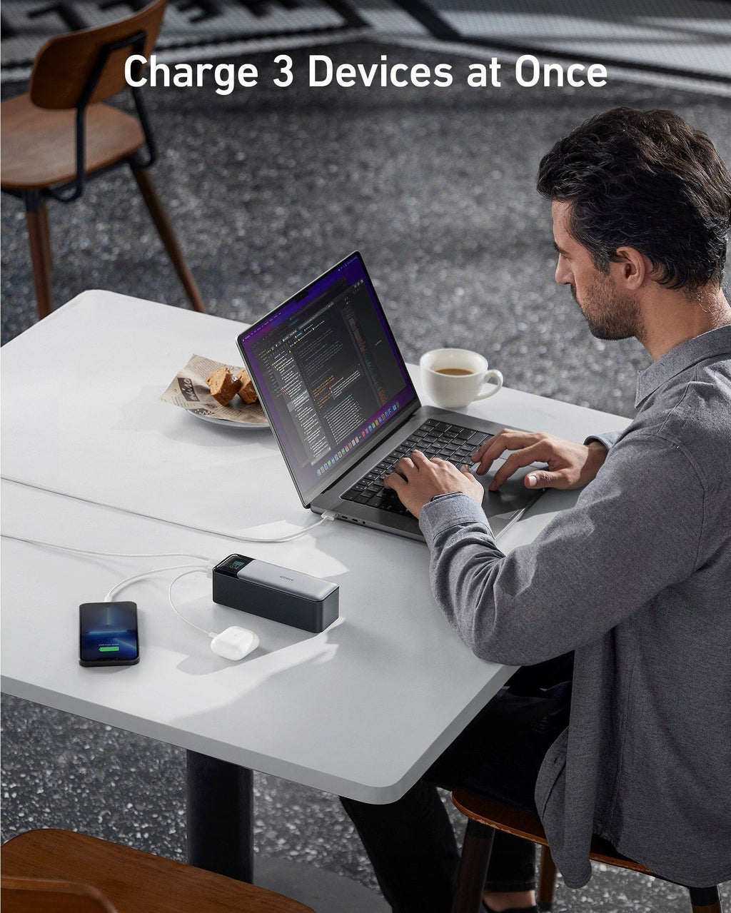 Anker 737 Power Bank (24,000mAh, 140W)